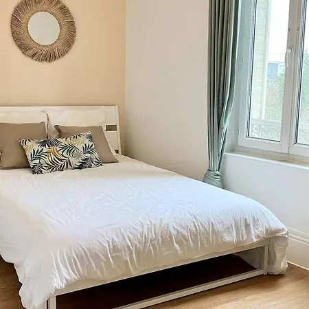 T2 Le Moderne • Netflix • Parking • Gare Apartment